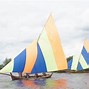 Perahu Layar Motor